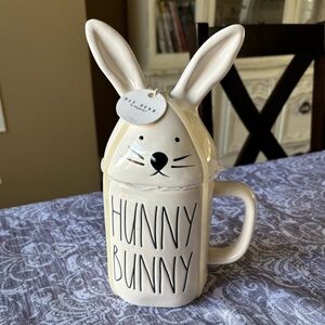 Rae Dunn by Magenta Hunny Bunny Mug with Bunny Lid Brand New